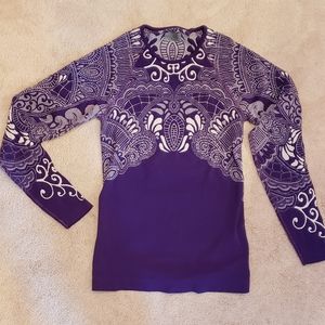 ATHLETA twist shirt Medium